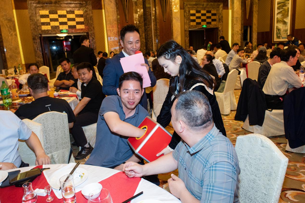 江蘇鳳靈樂器有限公司 江蘇鳳靈樂器有限公司